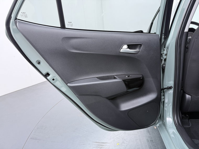 Vehicle Image 35