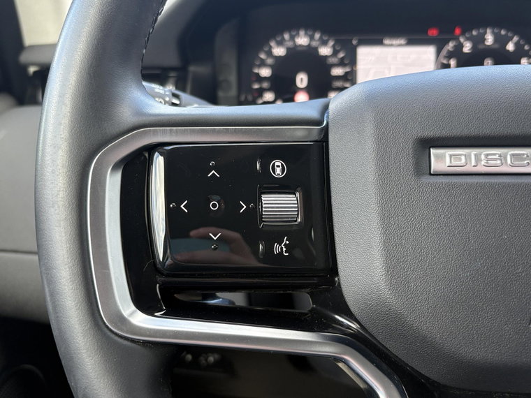 Vehicle Image 23
