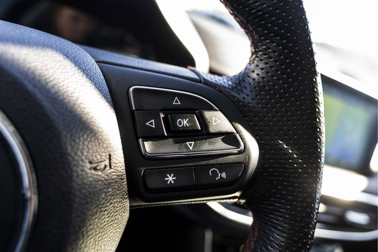 Vehicle Image 35
