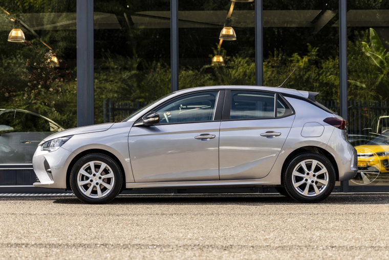 Vehicle Image 8