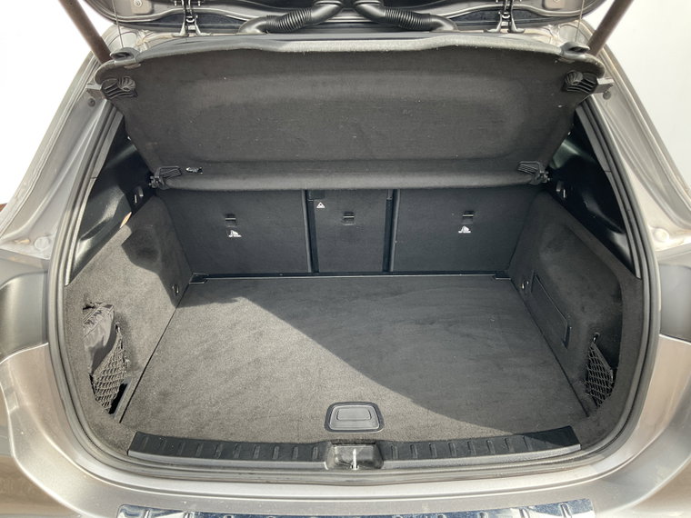 Vehicle Image 38