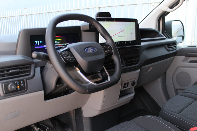Vehicle Image 12