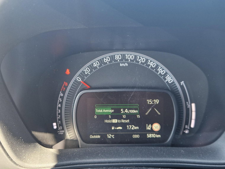 Vehicle Image 7