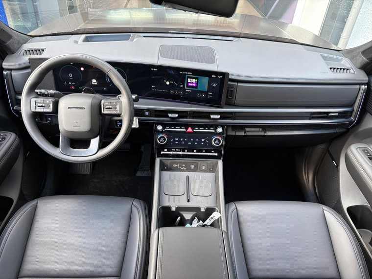 Vehicle Image 21