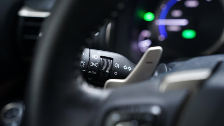 Vehicle Image 25