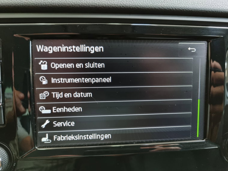 Vehicle Image 35