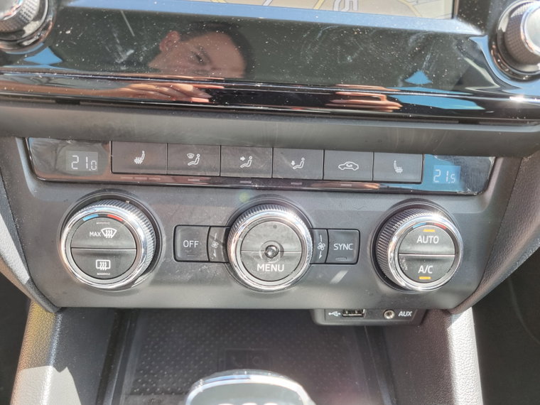 Vehicle Image 40