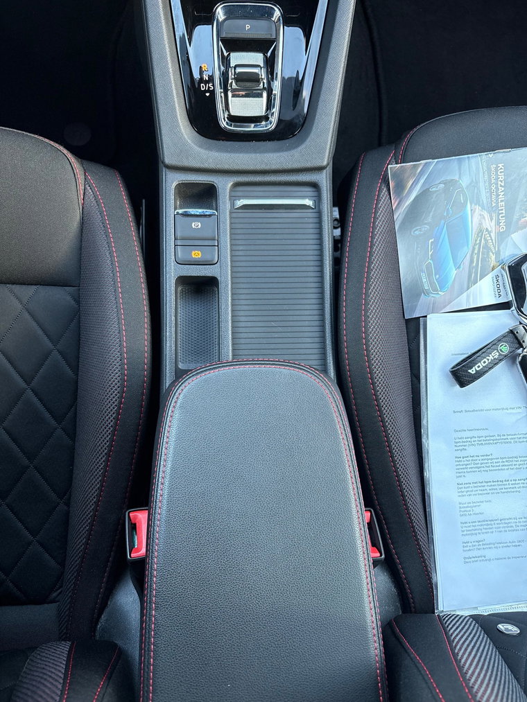 Vehicle Image 40