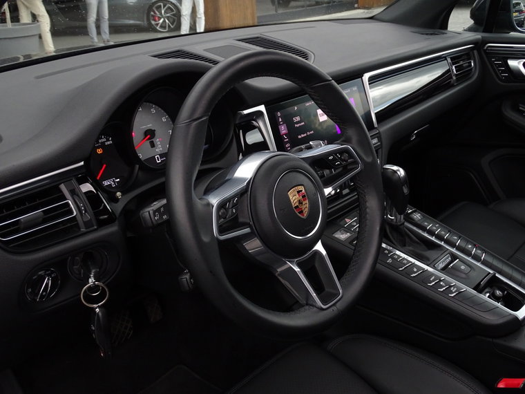 Vehicle Image 20