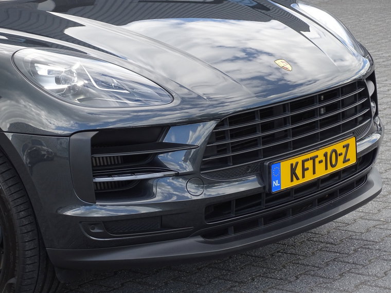Vehicle Image 40