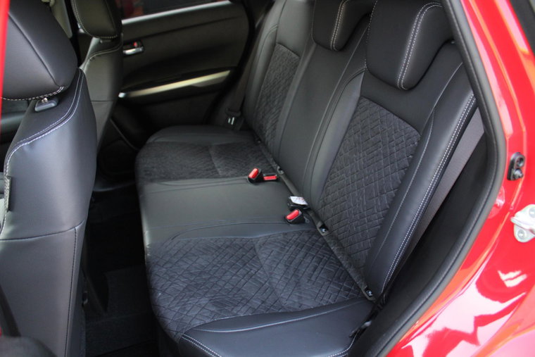 Vehicle Image 13