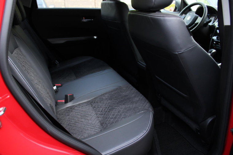 Vehicle Image 15