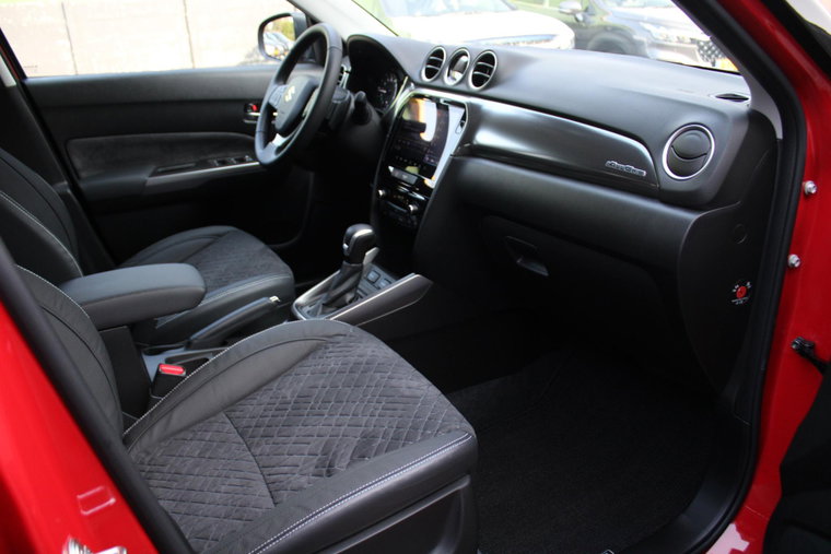 Vehicle Image 16