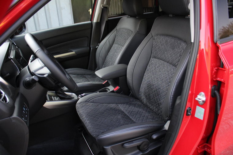 Vehicle Image 11
