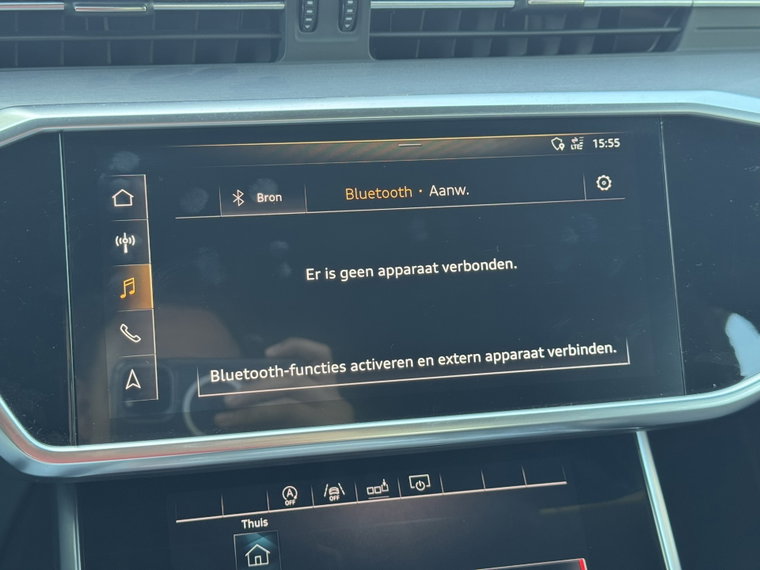 Vehicle Image 28