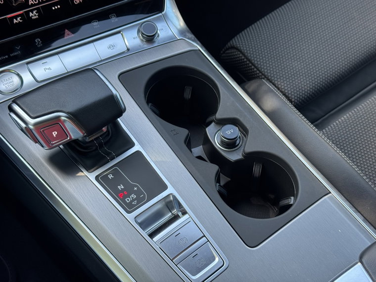 Vehicle Image 36