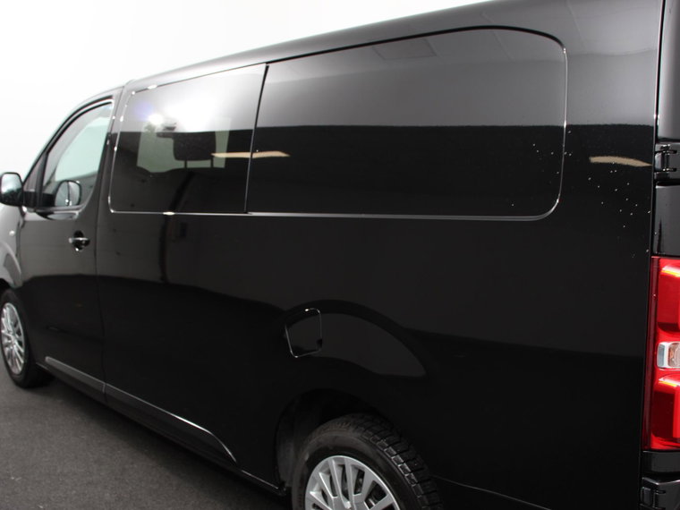 Vehicle Image 28