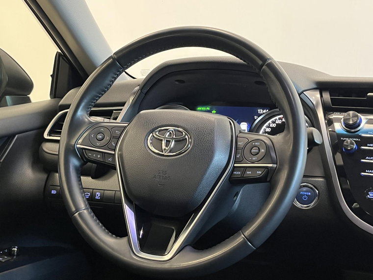 Vehicle Image 13