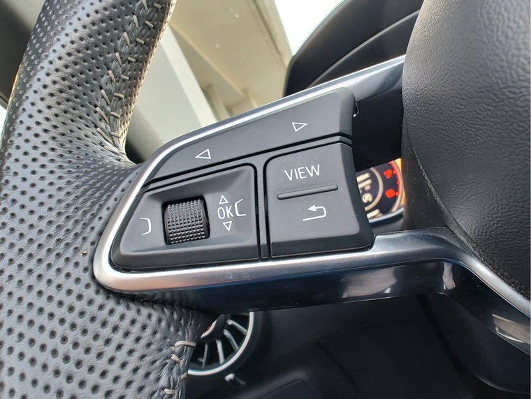 Vehicle Image 26