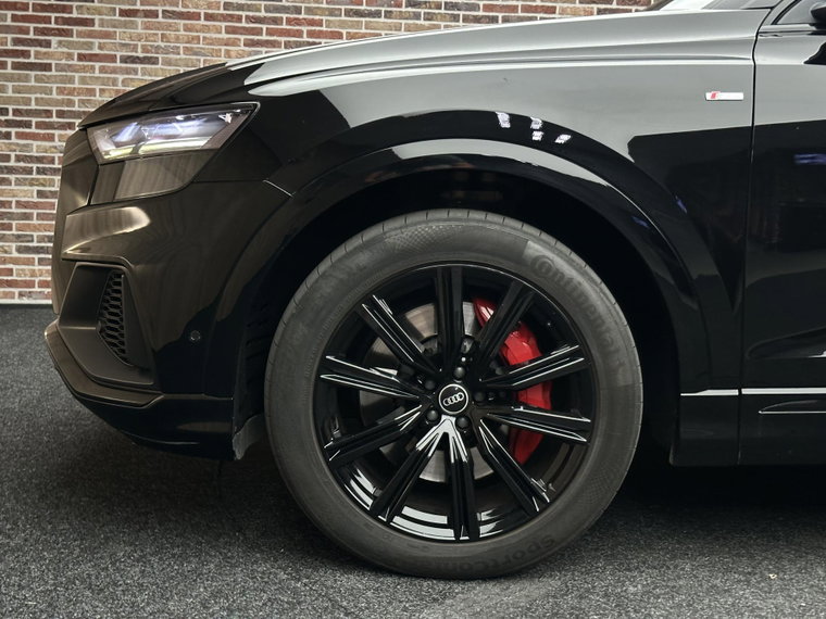 Vehicle Image 32
