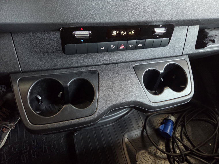 Vehicle Image 28