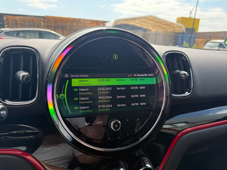 Vehicle Image 35