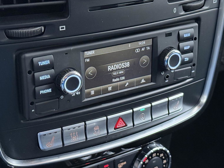Vehicle Image 34