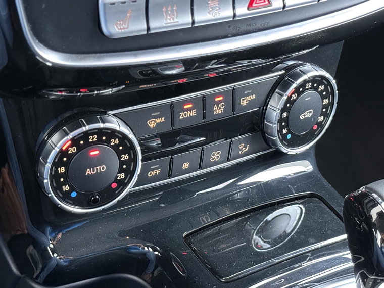Vehicle Image 38