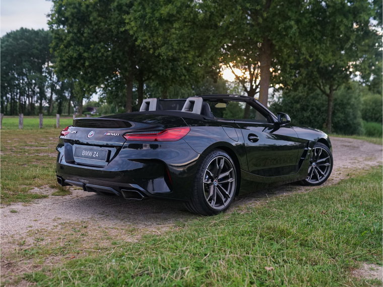 Vehicle Image 60