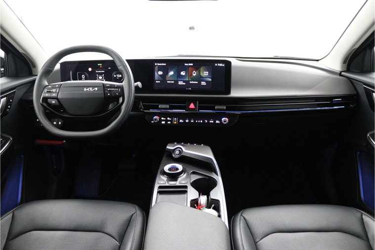 Vehicle Image 30