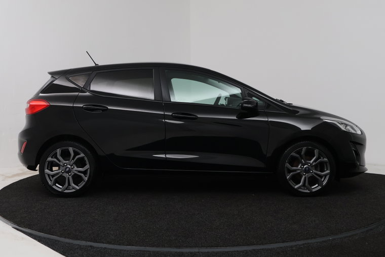 Vehicle Image 14