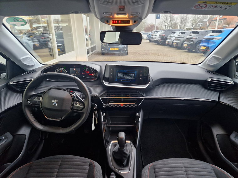 Vehicle Image 10