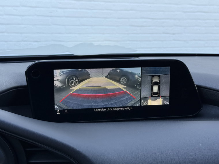 Vehicle Image 24
