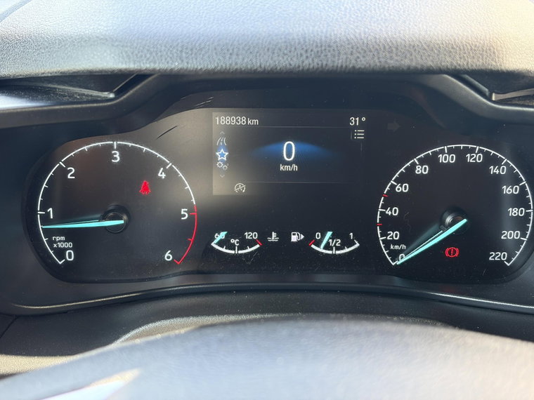 Vehicle Image 16