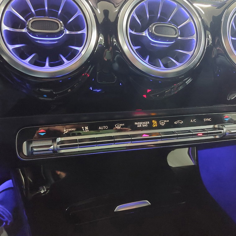 Vehicle Image 35