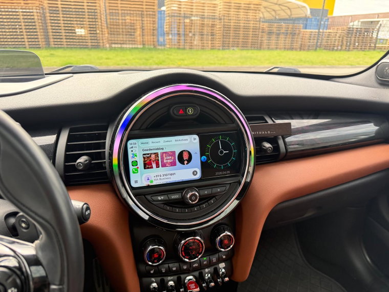 Vehicle Image 31