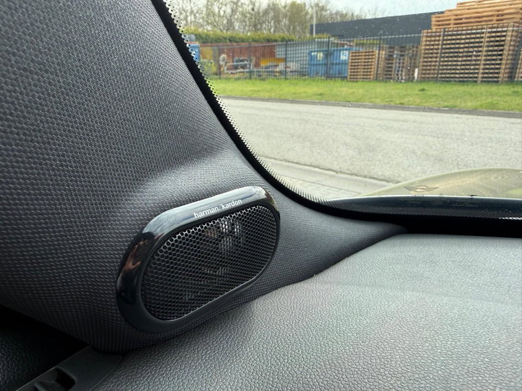 Vehicle Image 38