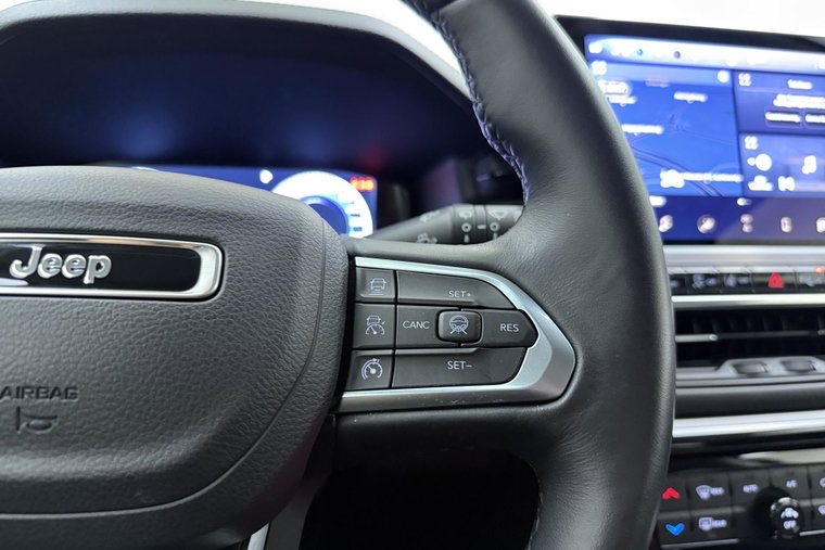 Vehicle Image 22