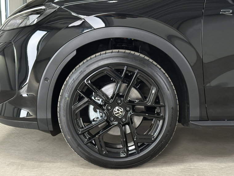 Vehicle Image 40