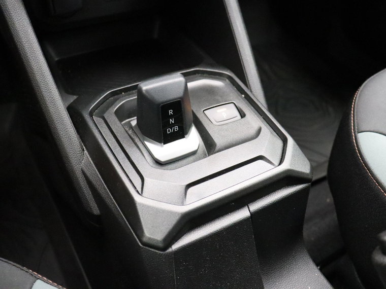 Vehicle Image 26