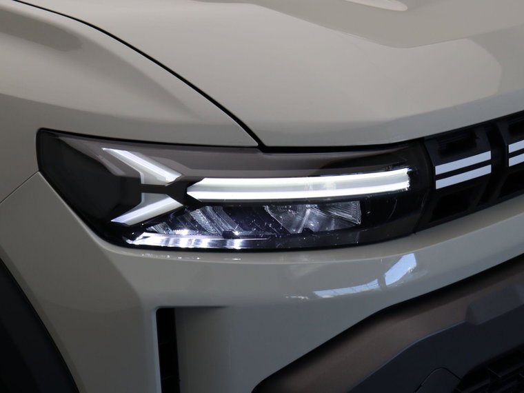 Vehicle Image 38