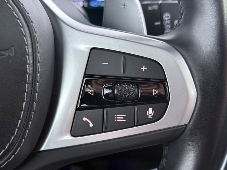 Vehicle Image 37