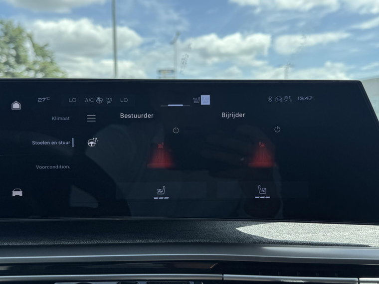 Vehicle Image 40