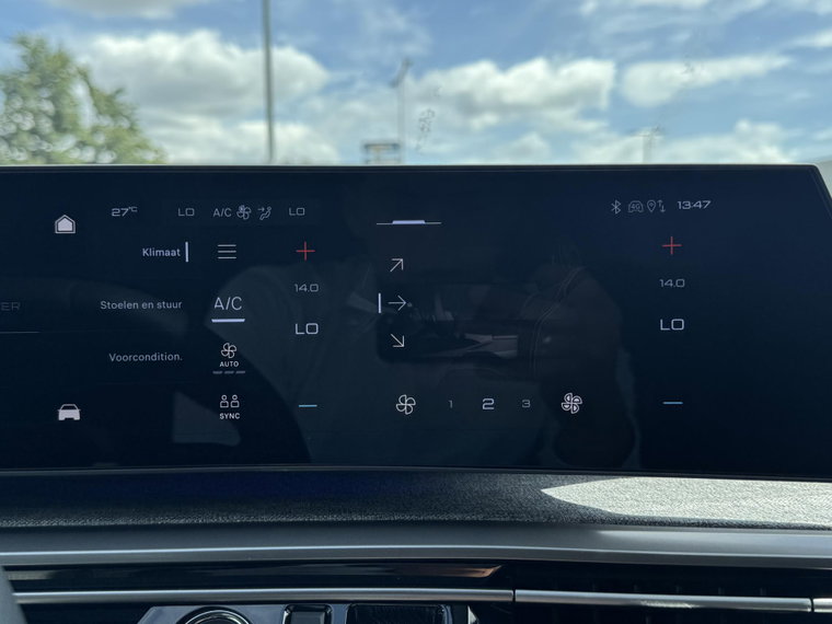 Vehicle Image 41