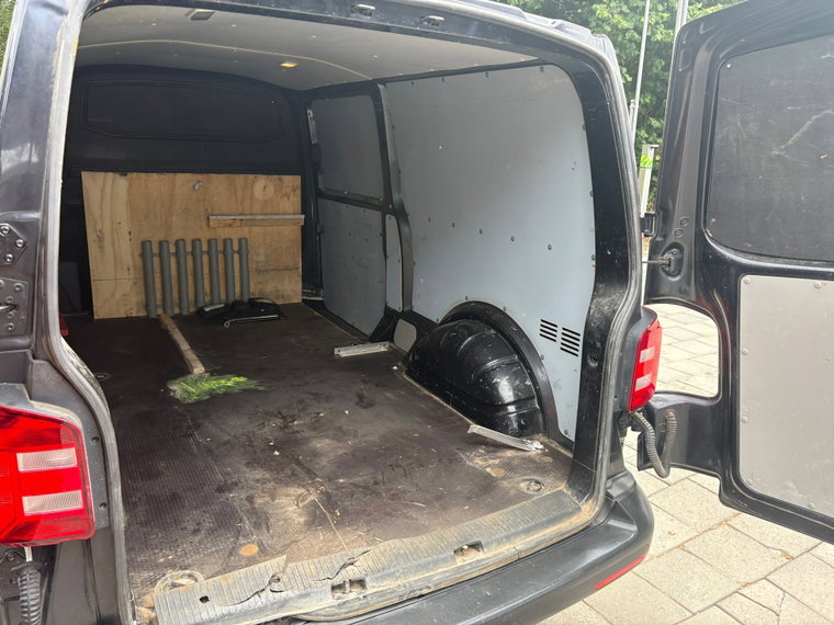 Vehicle Image 21