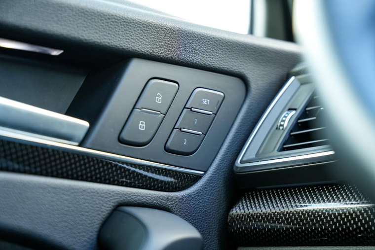 Vehicle Image 26
