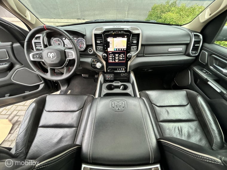 Vehicle Image 17