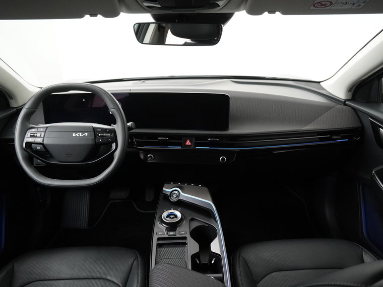 Vehicle Image 38