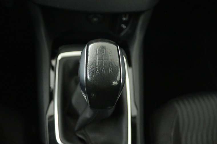 Vehicle Image 26