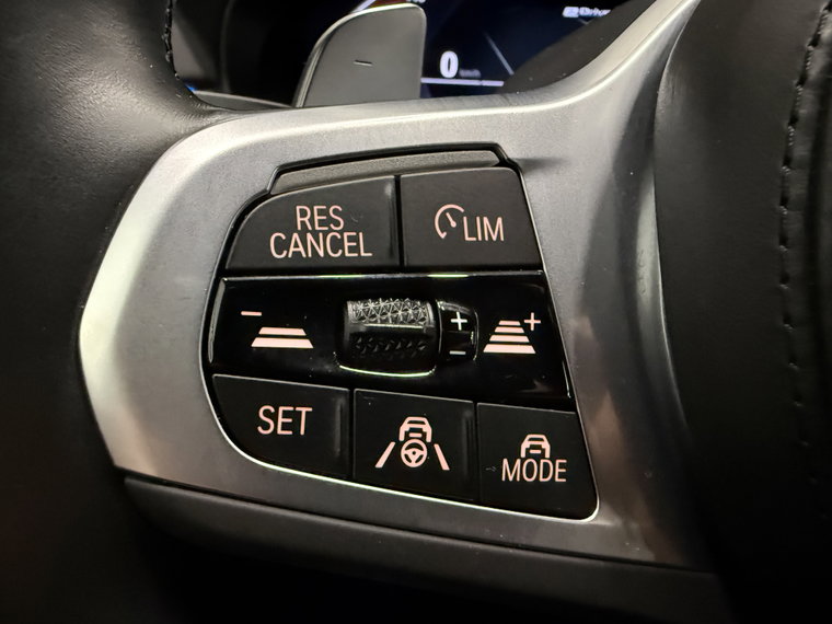 Vehicle Image 29